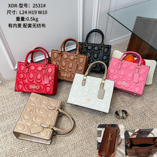 Maggie Small totes